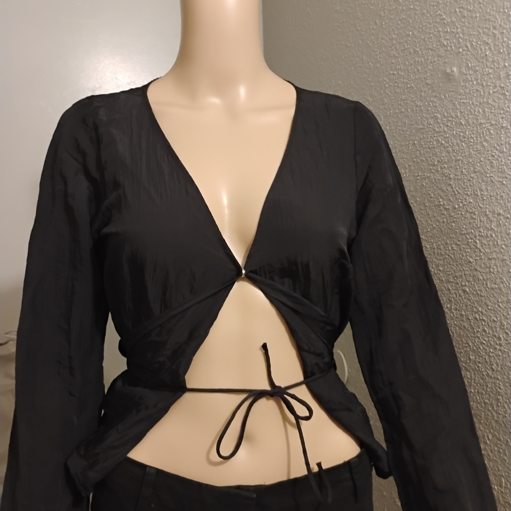 Black Cut-Out Long Sleeve Top